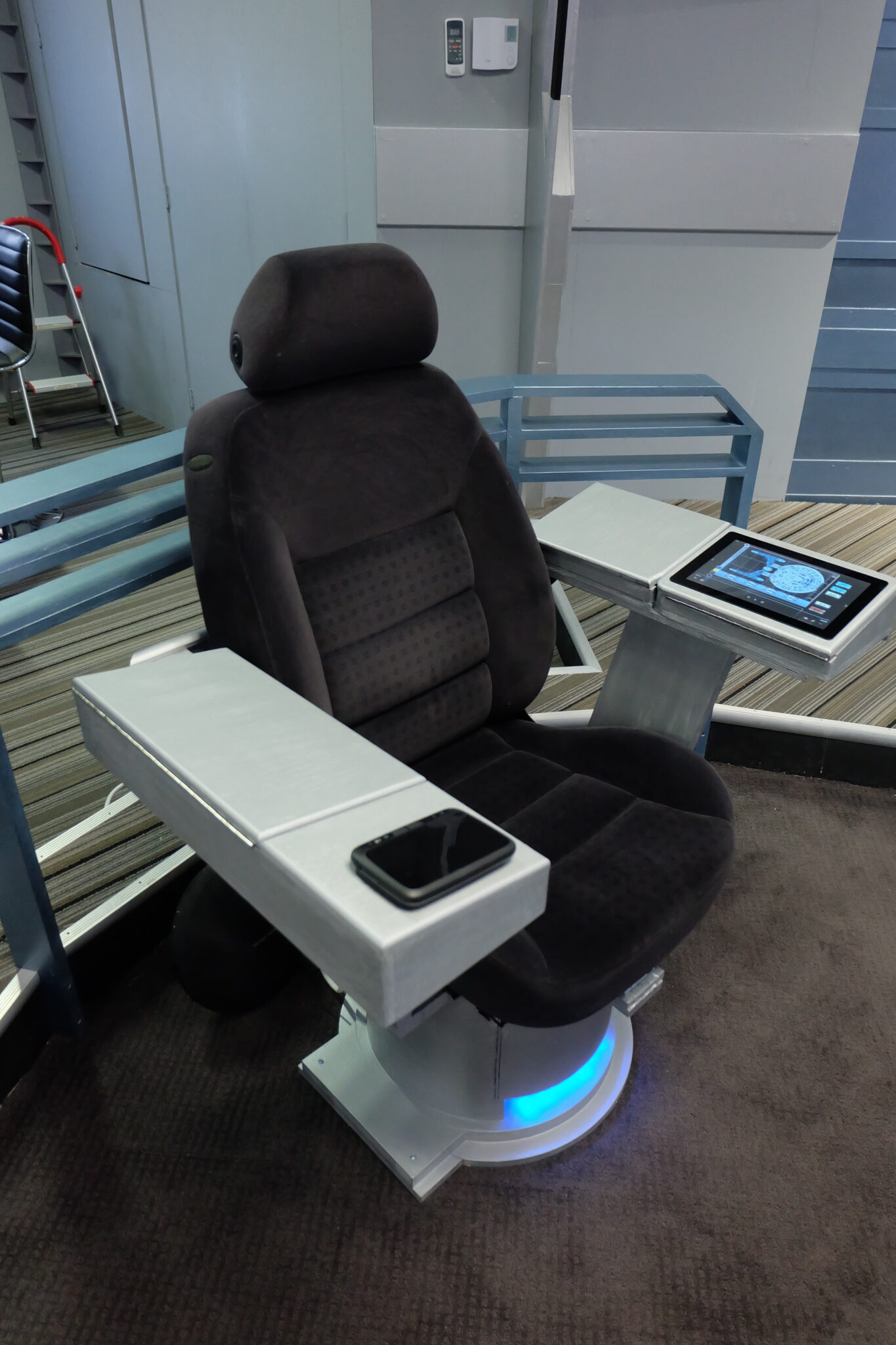 star trek captain's chair full size